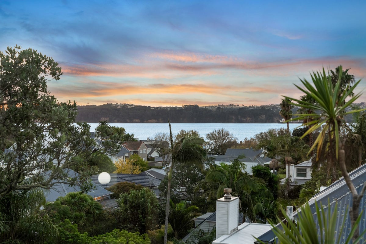 22 Sentinel Road, Herne Bay, Auckland - Carousel 2