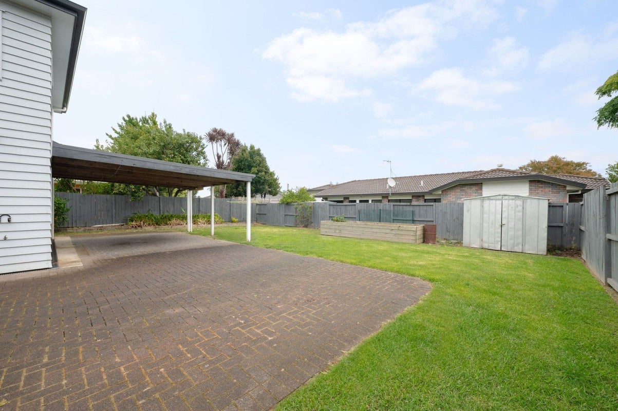 217 Pukete Road, Pukete, Hamilton - Carousel 26