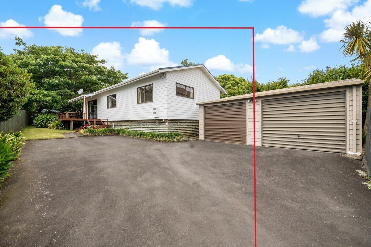 49A Pilkington Road, Panmure, Auckland - Carousel 1