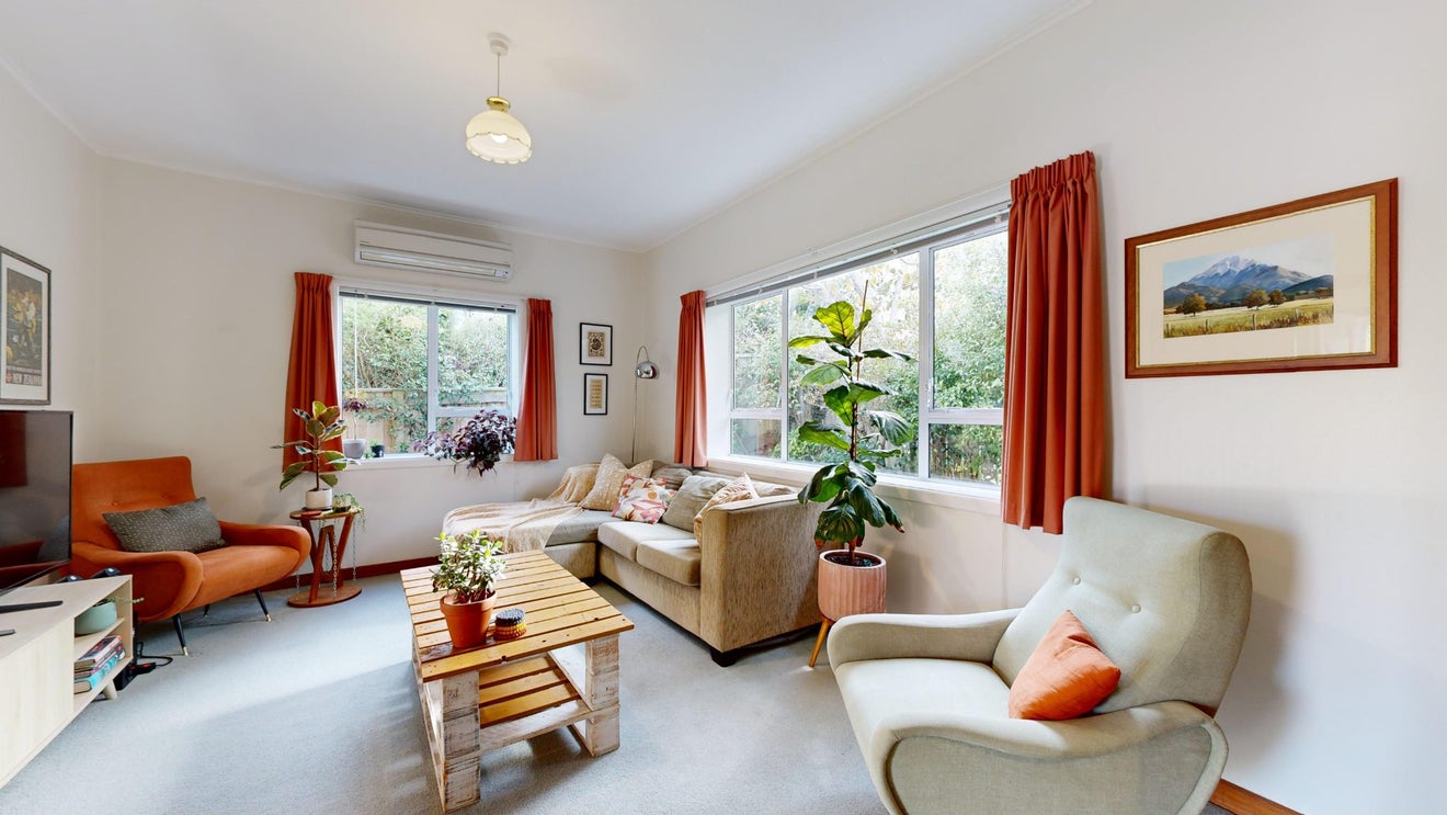 457 Broadway, Miramar, Wellington - Carousel 2