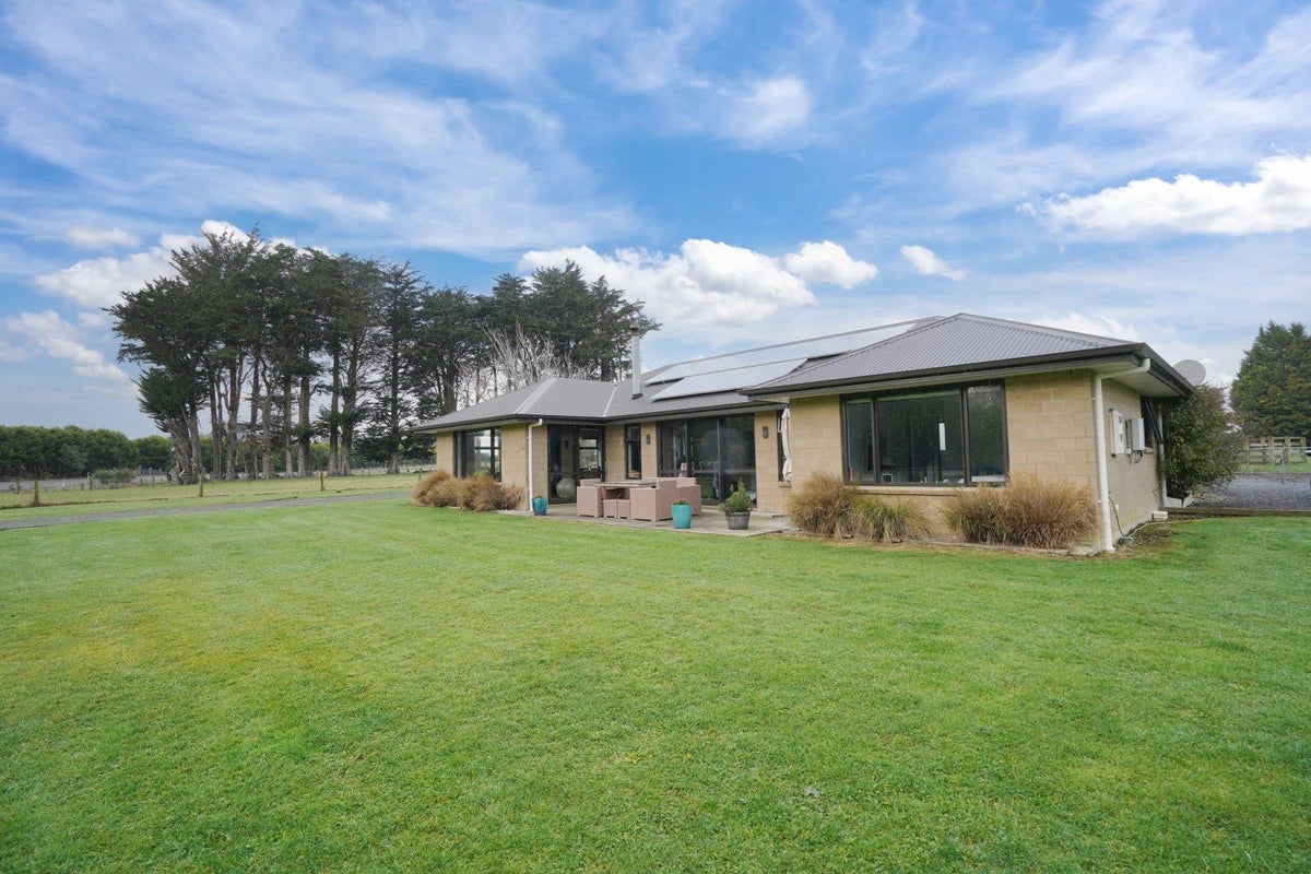 93 Drysdale Road, Myross Bush - Carousel 24