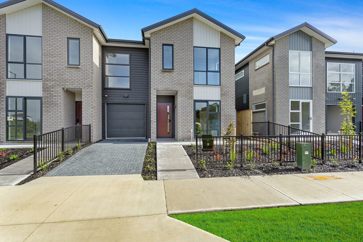 17 Barrel Crescent, Swanson, Auckland - Carousel 1