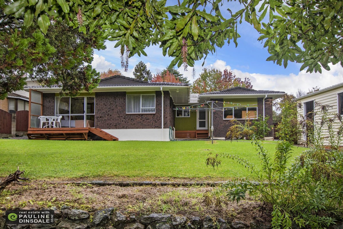 12 Elgin Place, Kamo, Whangarei - Carousel 2