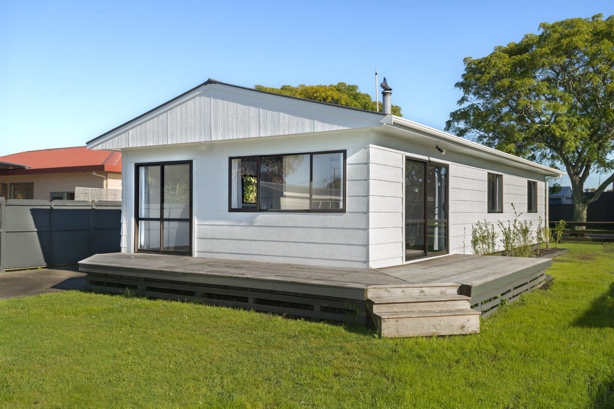 4 Bulli Street, Riverdale, Gisborne - Carousel 1