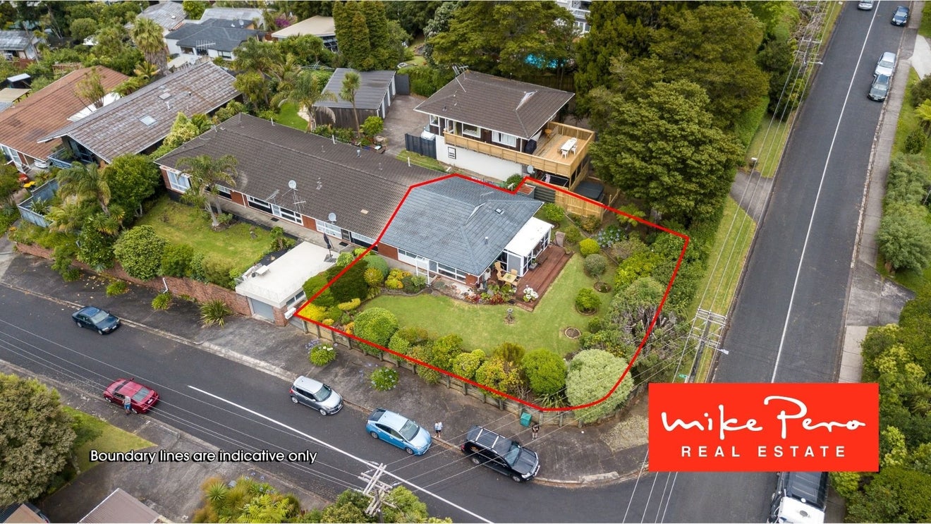 4/1 De Val Drive, Titirangi, Auckland - Carousel 1
