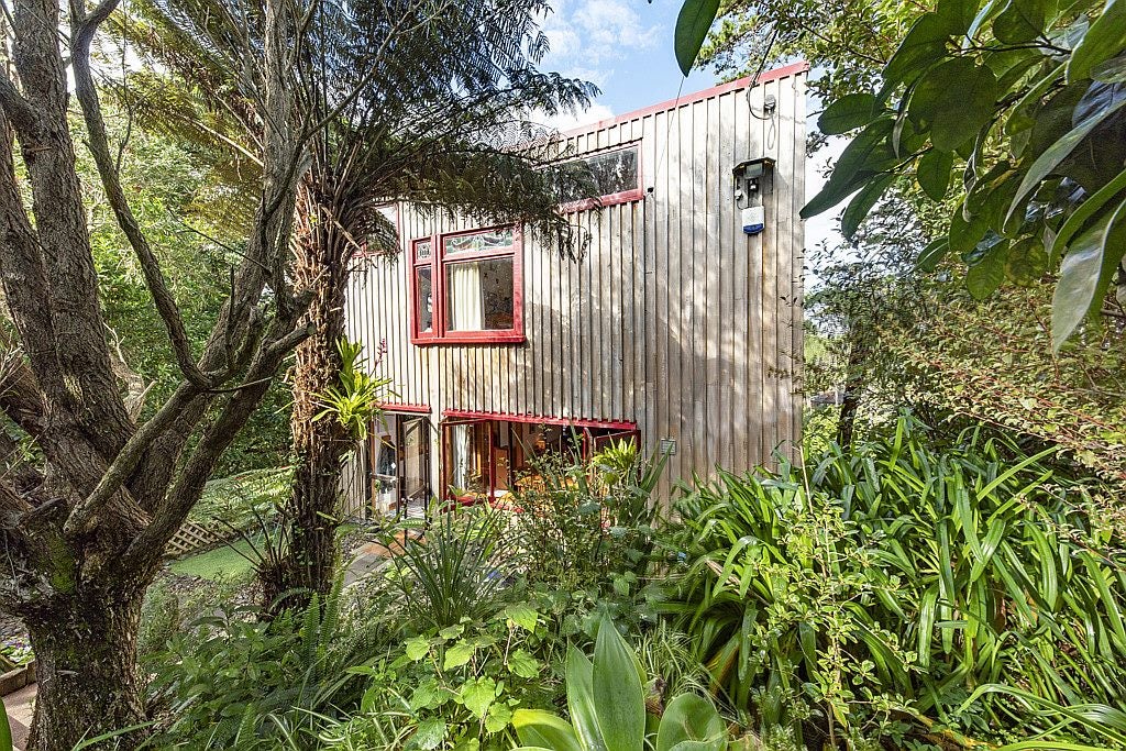 40 Gilletta Road, Mount Roskill, Auckland - Carousel 1