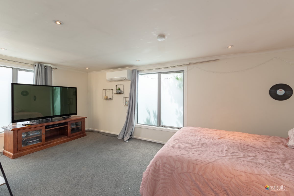 17 Fremont Grove, Totara Park, Upper Hutt - Carousel 19