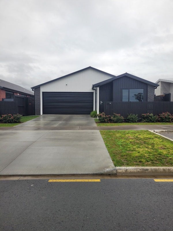 34 Hinaki Street, Poike, Tauranga - Carousel 2