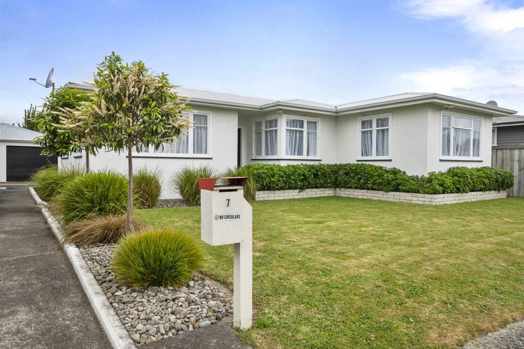 7 Forbury Avenue, Takaro, Palmerston North - Carousel 19