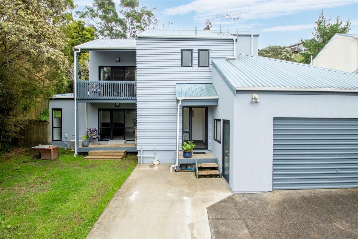 1/110 Nigel Road, Browns Bay, Auckland - Carousel 1