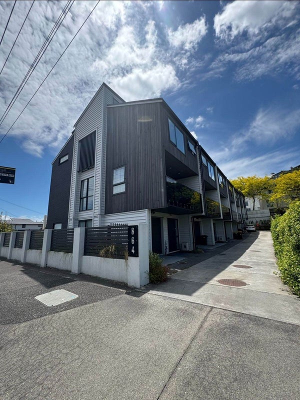 4/864 Mount Eden Road, Three Kings, Auckland - Carousel 1
