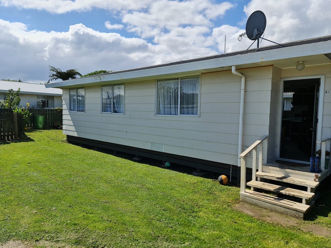 82 Surrey Road, Springvale, Whanganui - Carousel 1
