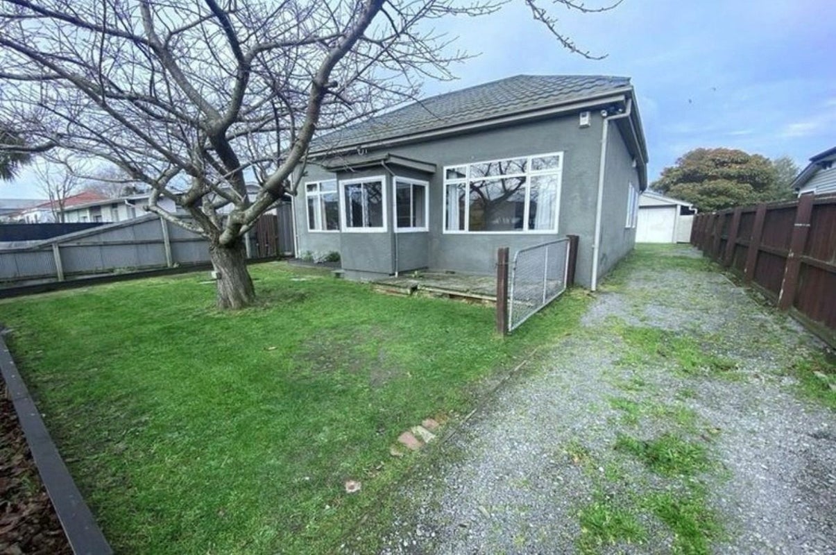 12 Frederick Street, Waltham, Christchurch - Carousel 1