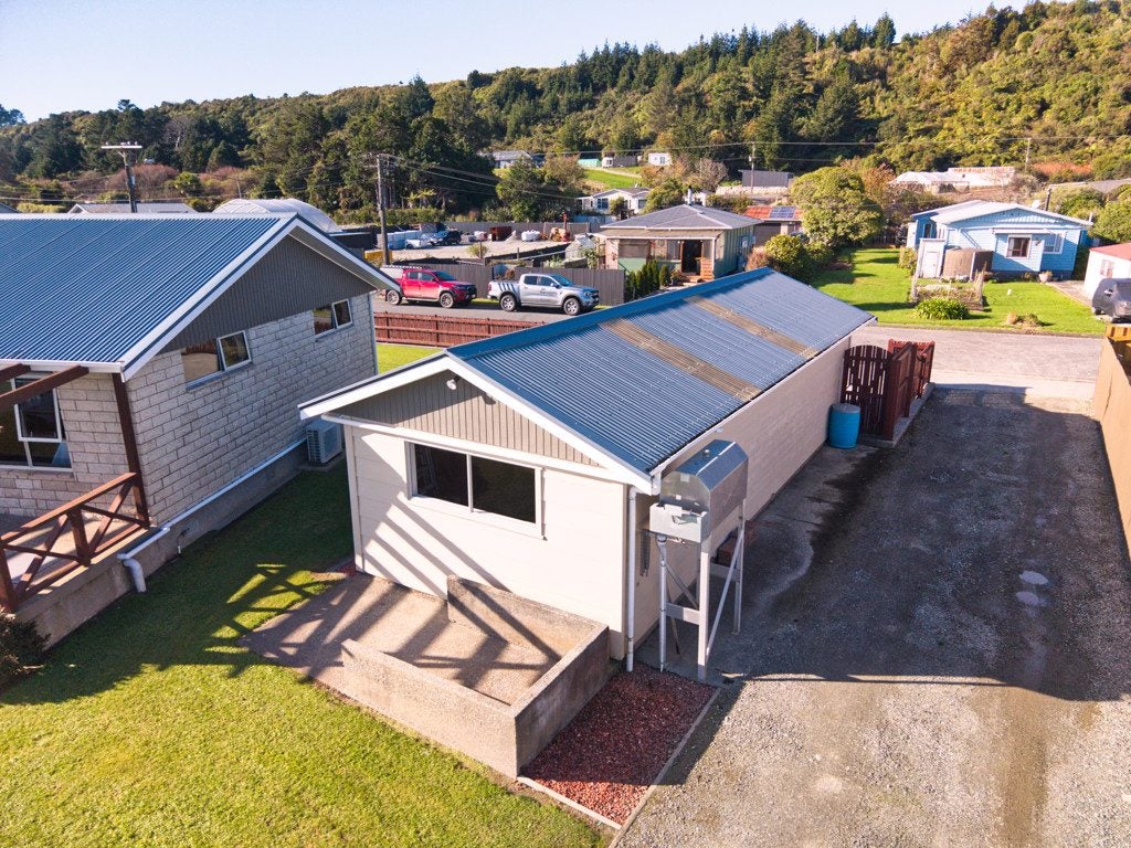 34 Ogilvie Road, Gladstone, Greymouth - Carousel 28