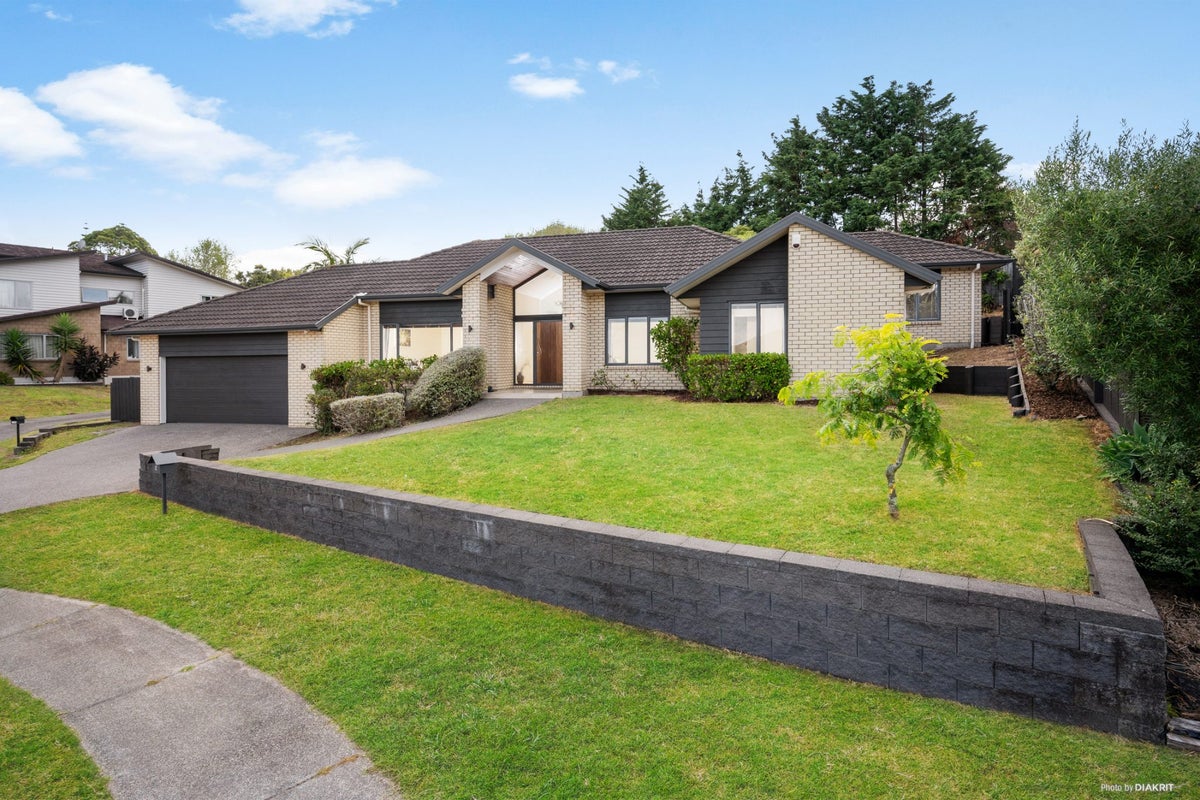 14 Dunoon Close, Flat Bush, Auckland - Carousel 2