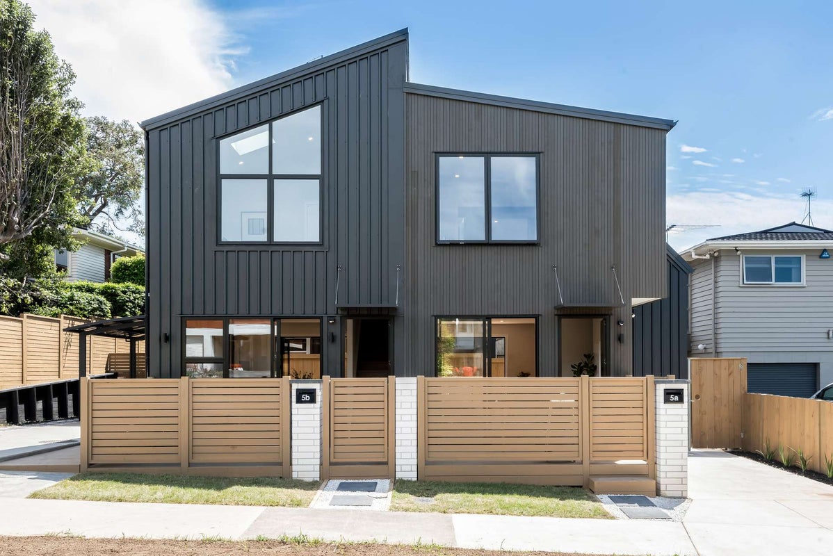 5B Janet Street, Sunnyhills, Auckland - Carousel 1