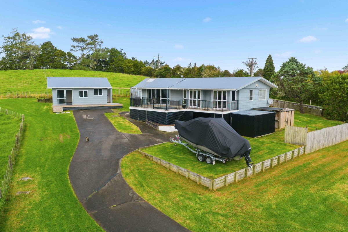 1178 Pipiwai Road, Whangarei - Carousel 2