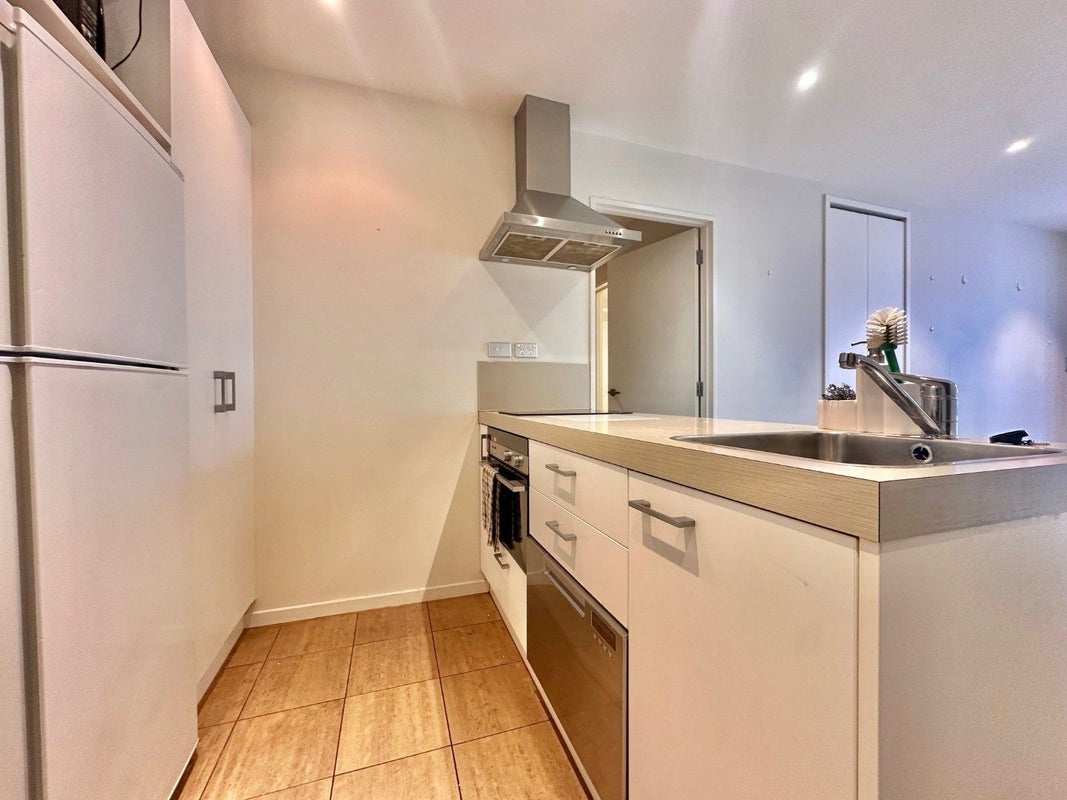 105/74 Taranaki Street, Te Aro, Wellington - Carousel 2