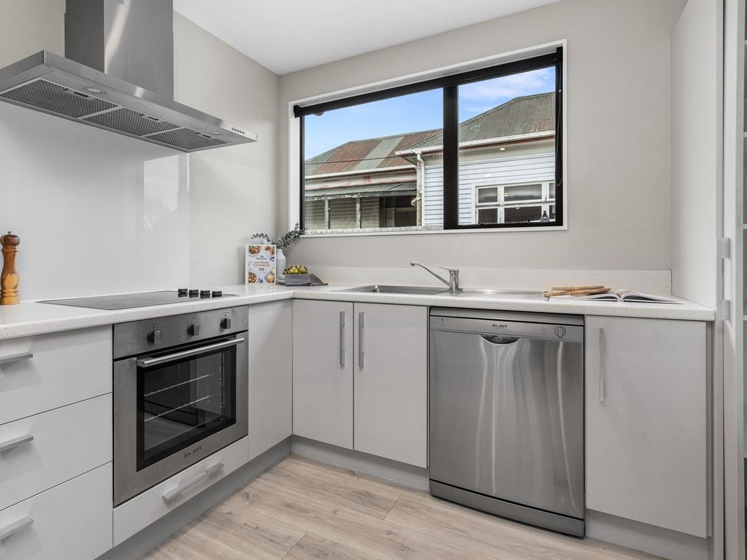 3/16 Buccleugh Street, Phillipstown, Christchurch - Carousel 2