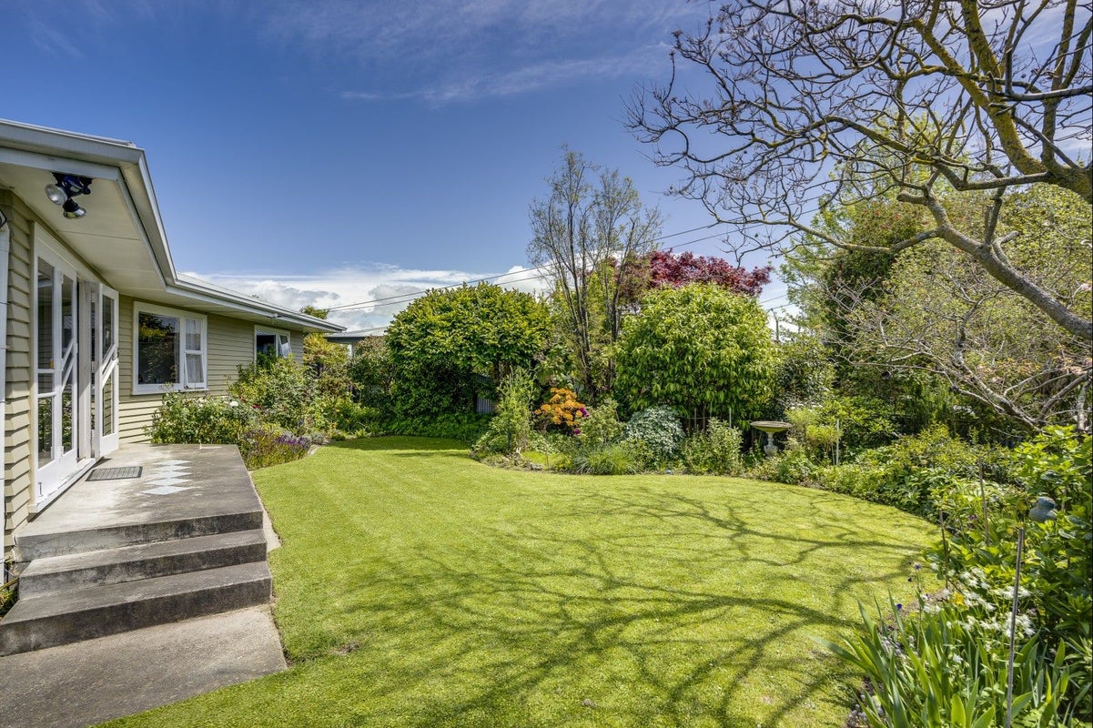 9 Hitchings Avenue, Onekawa, Napier - Carousel 2