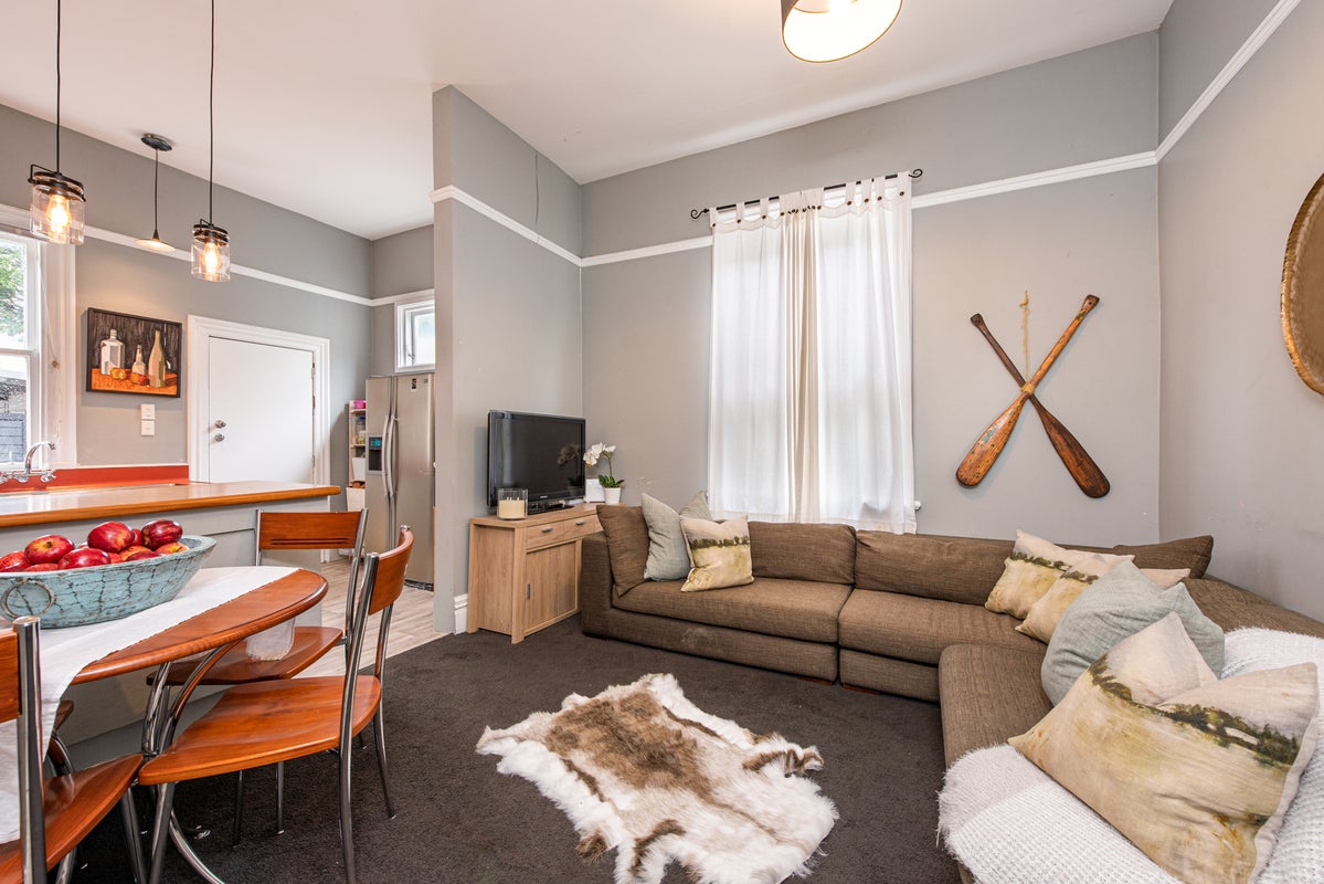 24 Roy St, Newtown, Wellington - Carousel 2