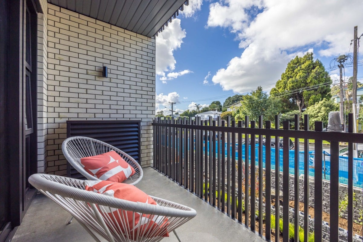 202/91 Richardson Road, Mount Albert, Auckland - Carousel 16