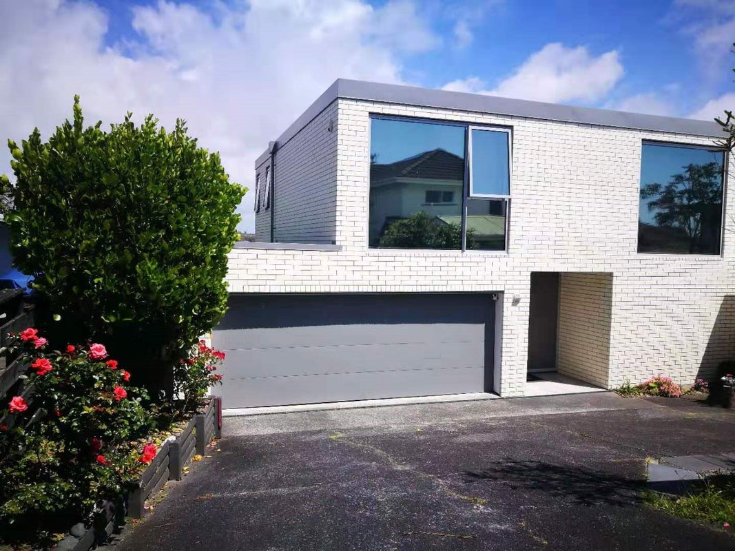 1/14 Rothesay Bay Road, Rothesay Bay, Auckland - Carousel 1