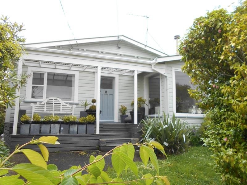 53 Creswick Terrace, Northland, Wellington - Carousel 1