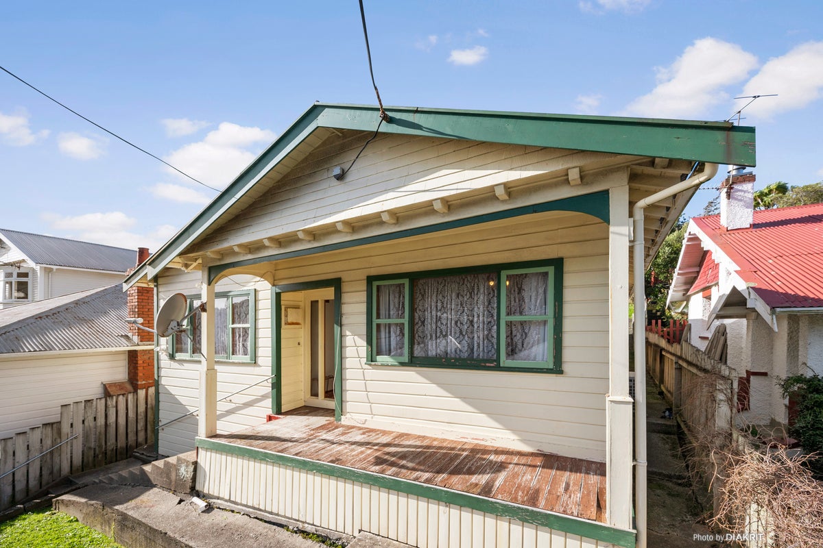 181 Hanson Street, Newtown, Wellington - Carousel 1