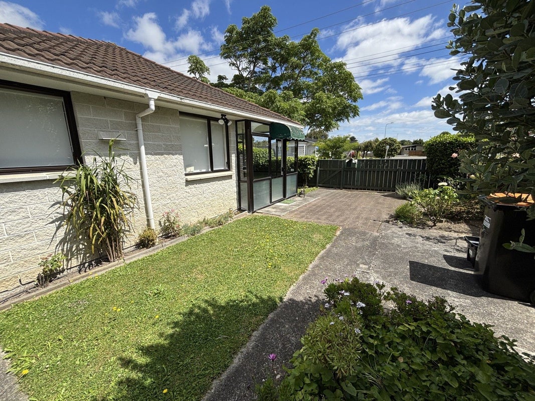 96A Slacks Road, Awapuni, Palmerston North - Carousel 15