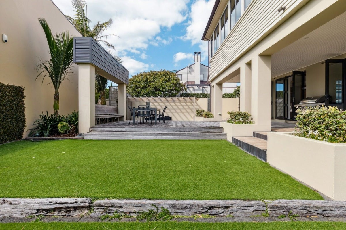 16 Selwyn Avenue, Mission Bay, Auckland - Carousel 20
