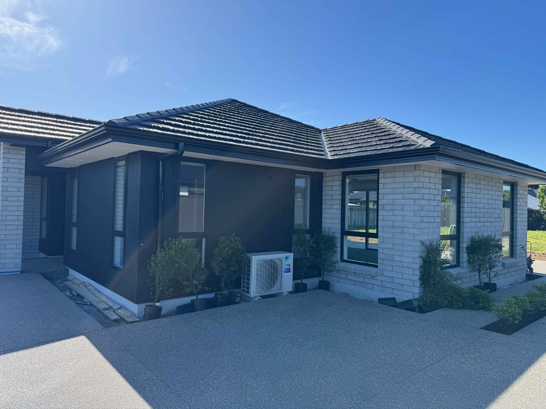 9 Richfield Drive, Waikiwi, Invercargill - Carousel 1