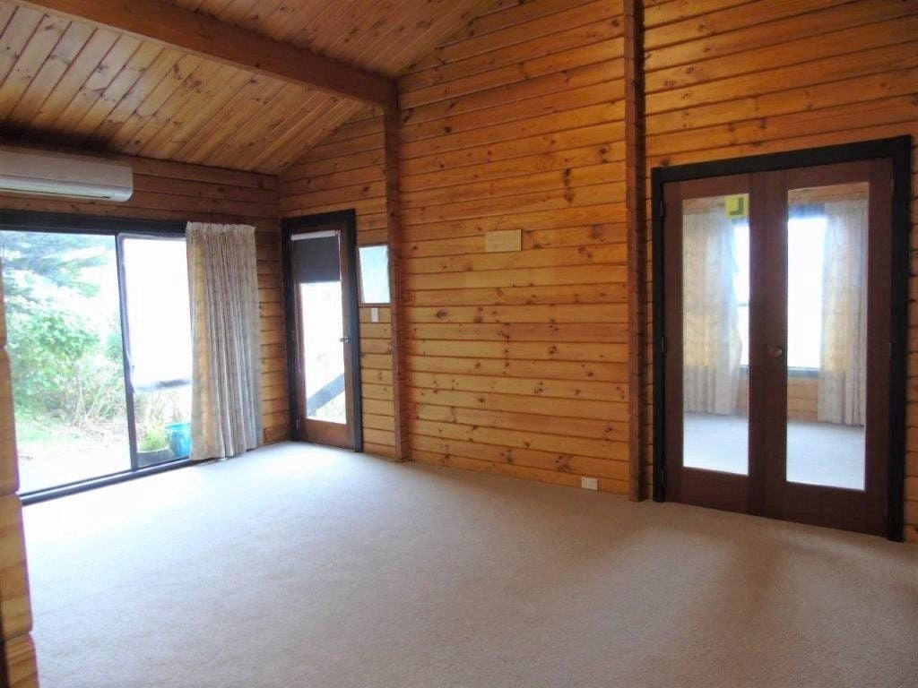 35 Makara Road, Karori, Wellington - Carousel 2