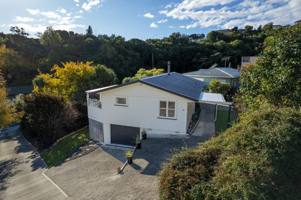 97 Tosswill Road, Tahunanui, Nelson - Carousel 1