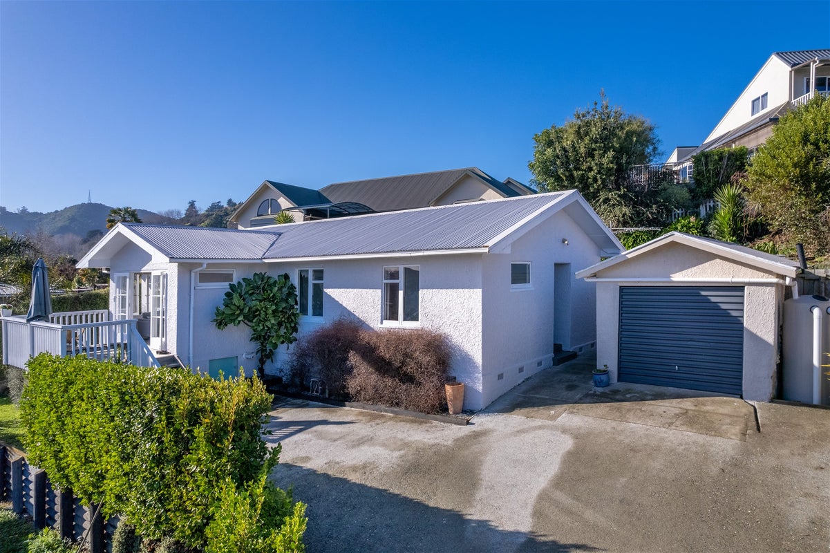 11 Cherry Avenue, Enner Glynn, Nelson - Carousel 1