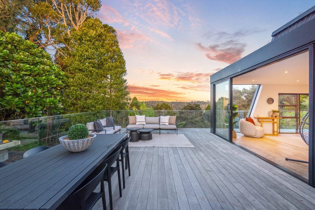 42C Island Bay Road, Beach Haven, Auckland - Carousel 2