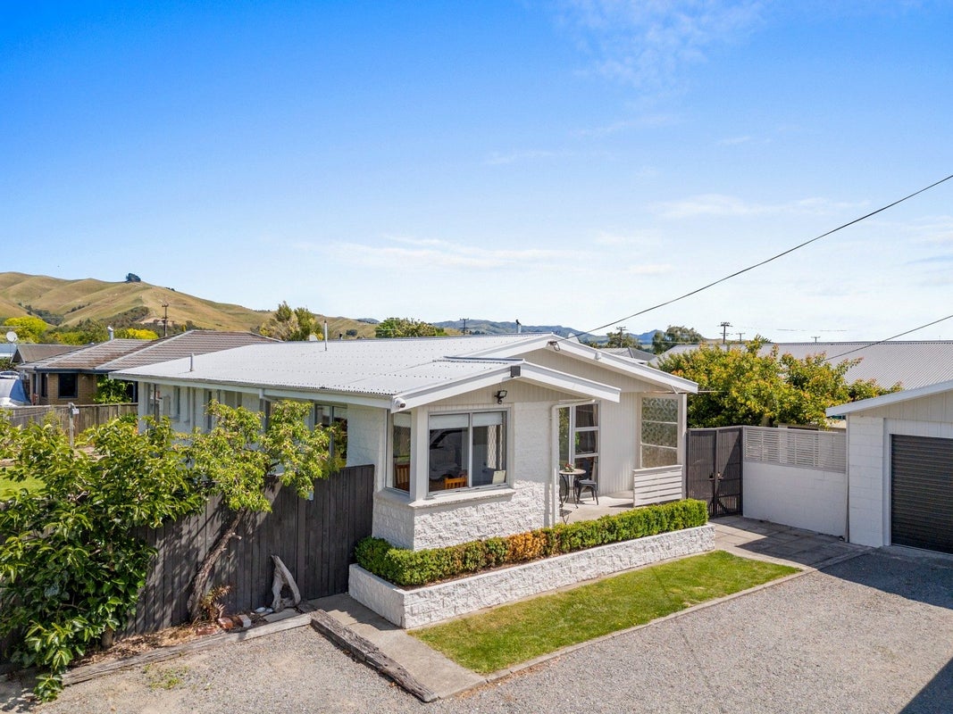 12 Washington Crescent, Redwoodtown, Blenheim - Carousel 2