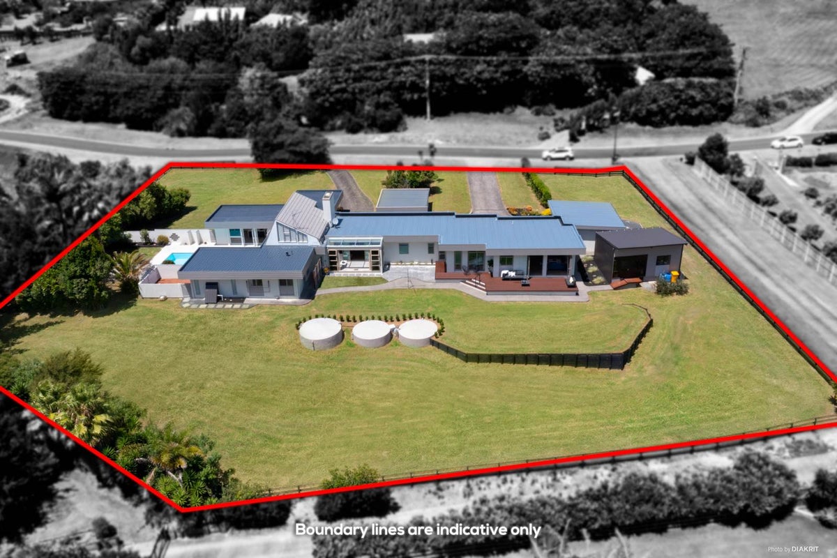 39 Cedar Terrace, Stanmore Bay, Whangaparaoa - Carousel 2