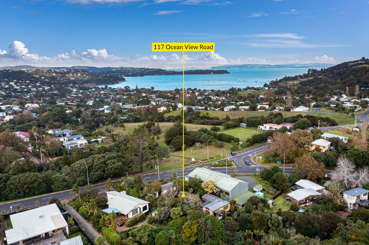 117 Ocean View Road, Hillcrest, Auckland - Carousel 2