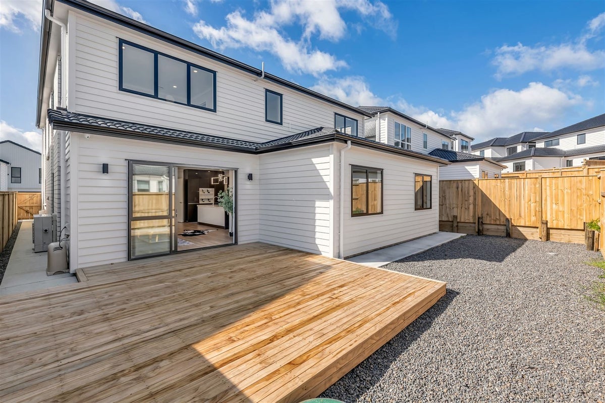 13 Tullymore Drive, Flat Bush, Auckland - Carousel 31