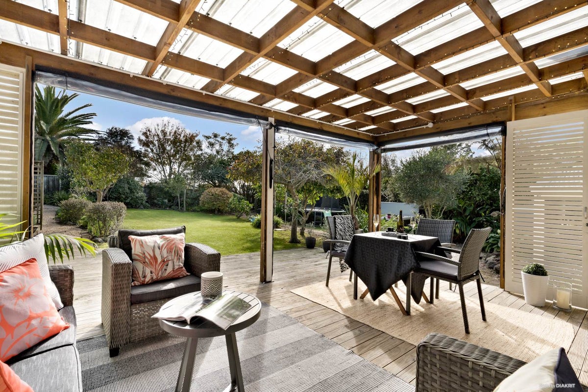 114 Second View Avenue, Beachlands, Auckland - Carousel 2
