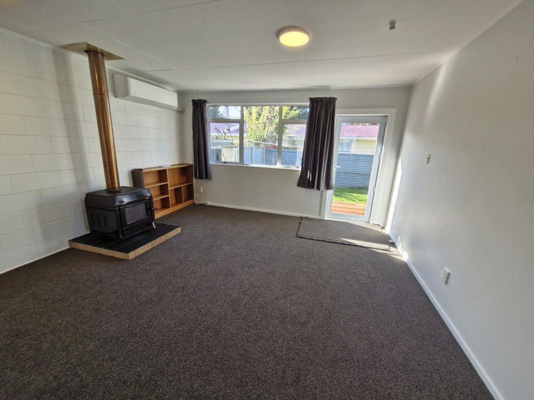 3 Ngarimu Street, Riverton/Aparima - Carousel 2