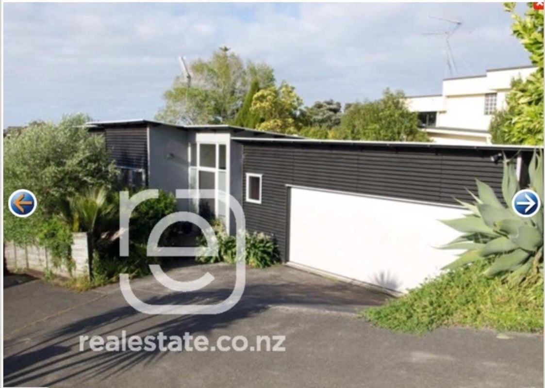 657 Beach Road, Rothesay Bay, Auckland - Carousel 1