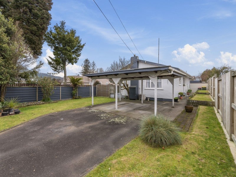 15 Grayson Avenue, Mangakakahi, Rotorua - Carousel 2