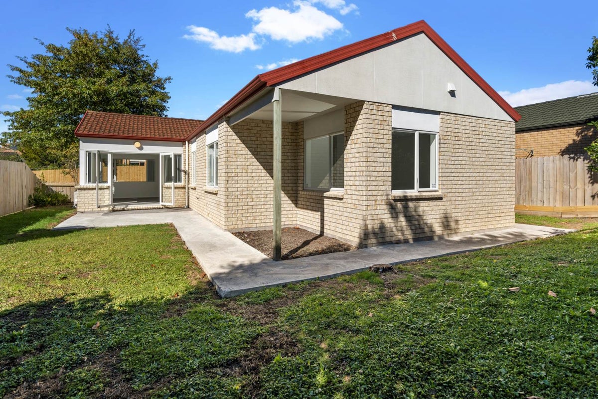 33 Blueridge Close, Sunnyvale, Auckland - Carousel 2