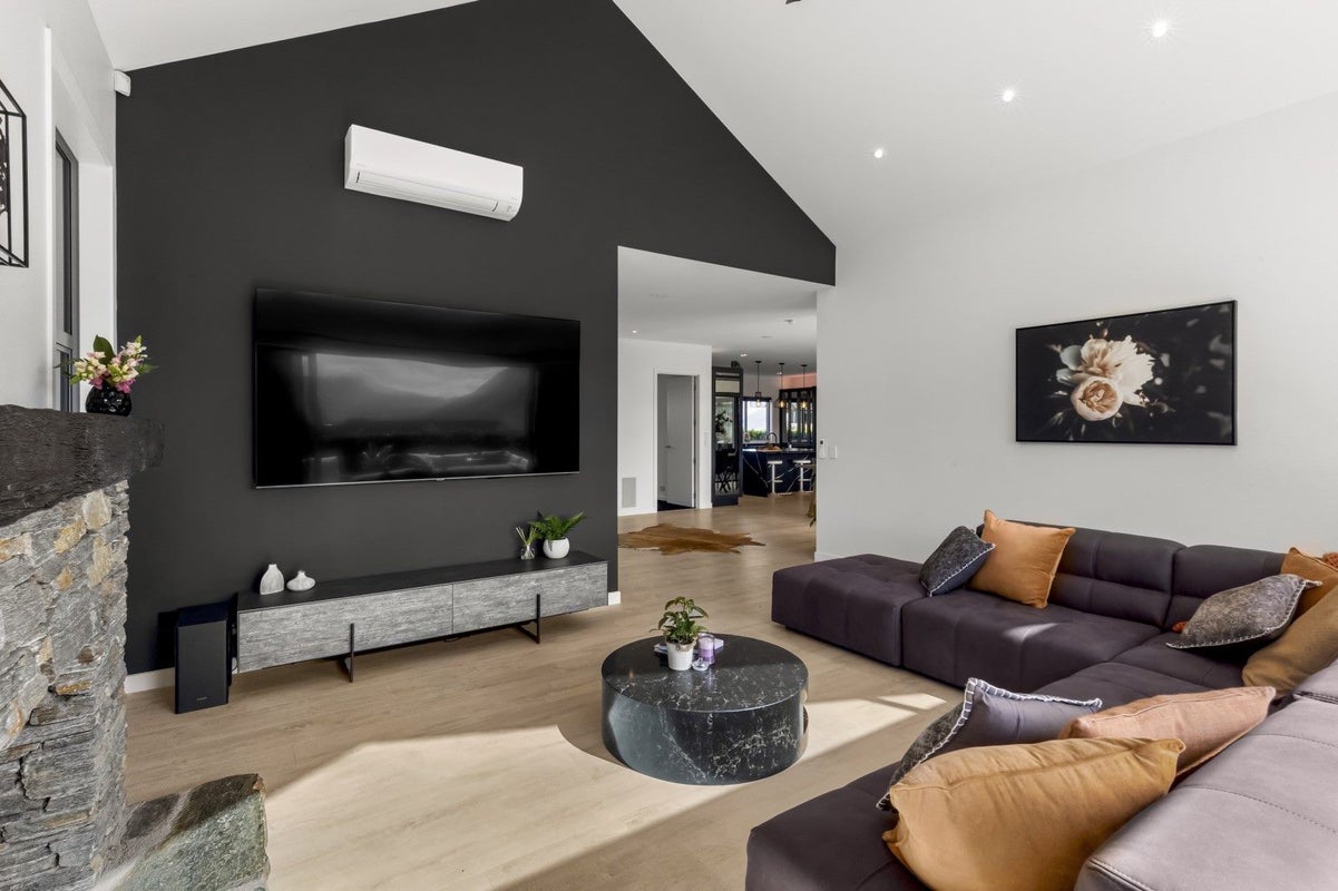 1 Afton LANE, Jacks Point, QUEENSTOWN - Carousel 37