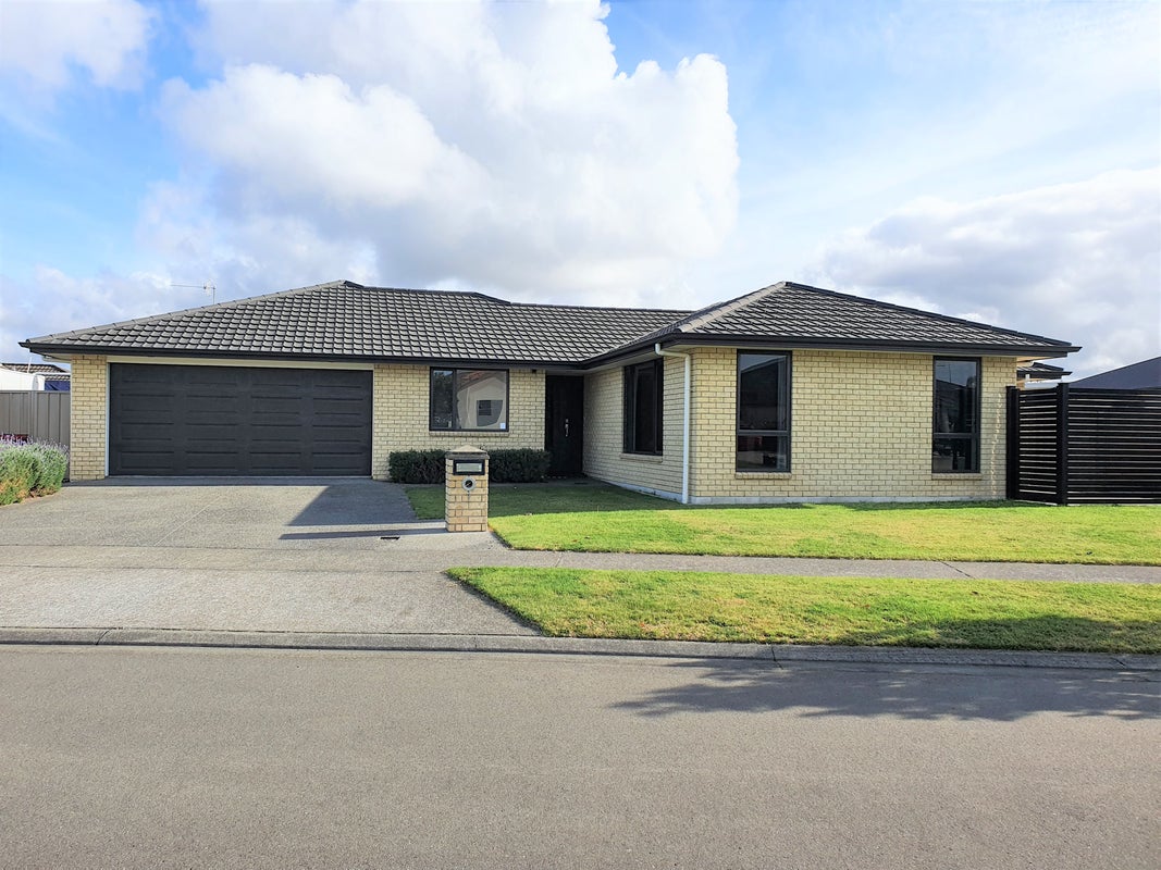 7 Pania Place, Poraiti, Napier - Carousel 1