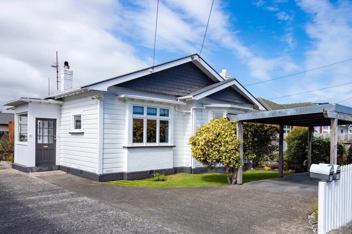 15 East Avenue, Saint Kilda, Dunedin - Carousel 1