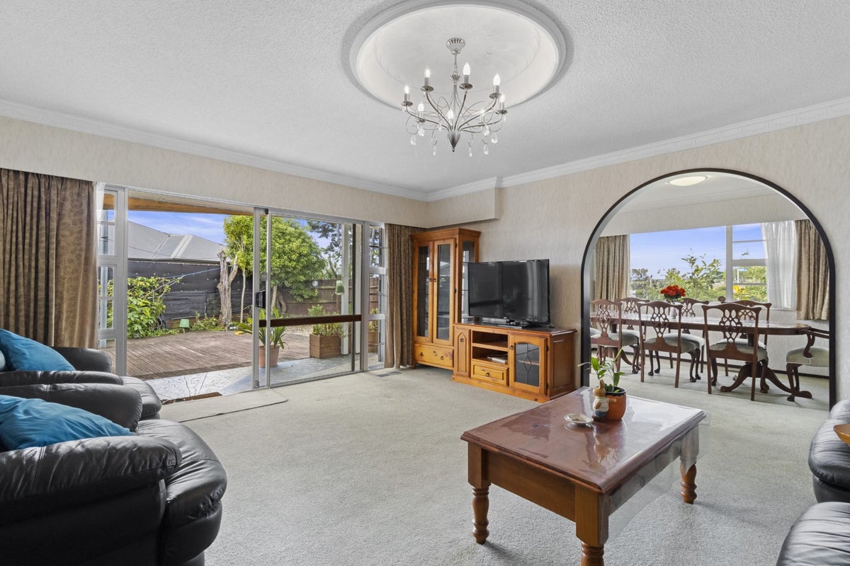 43 Tramway Road, Enderley, Hamilton - Carousel 1