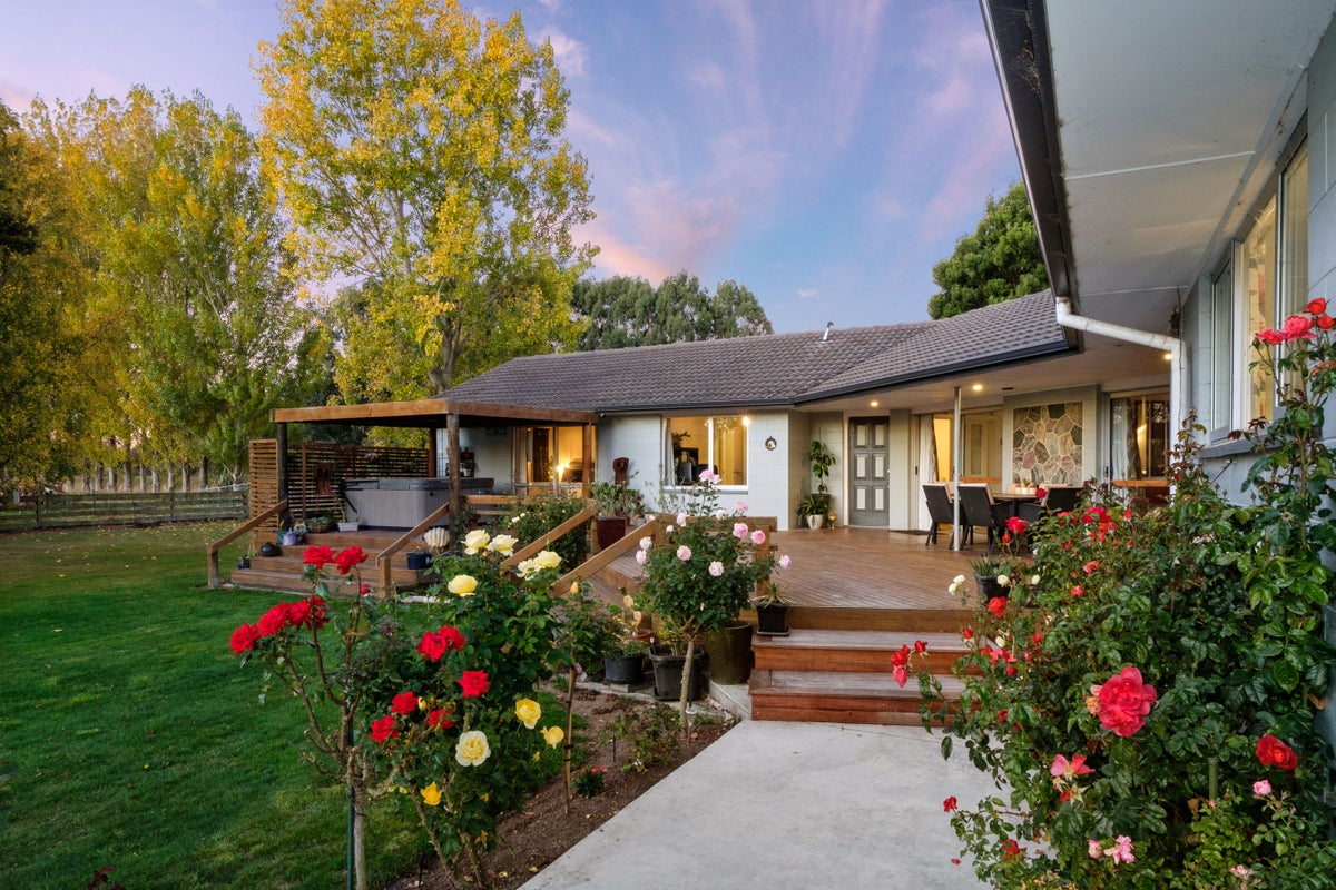 26 Gressons Road, Waikuku, Rangiora - Carousel 2